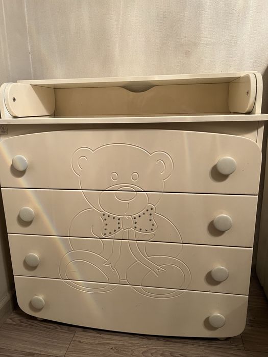 Пеленальный столик