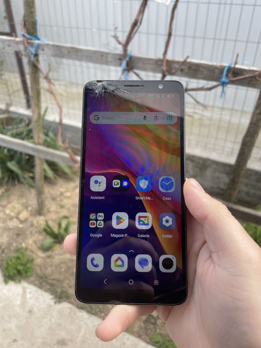 Vând telefon tcl 105 in stsre buna de finctionare
