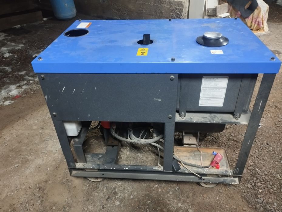 Продам дизельный генератор