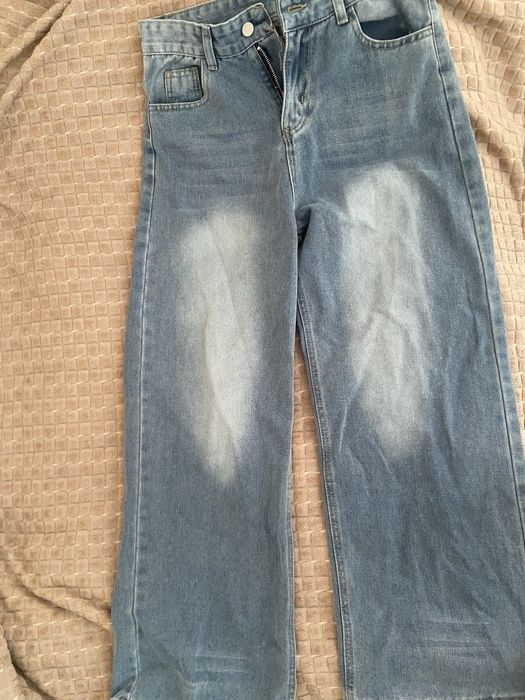 одежды свитер/рубашка/джинсы