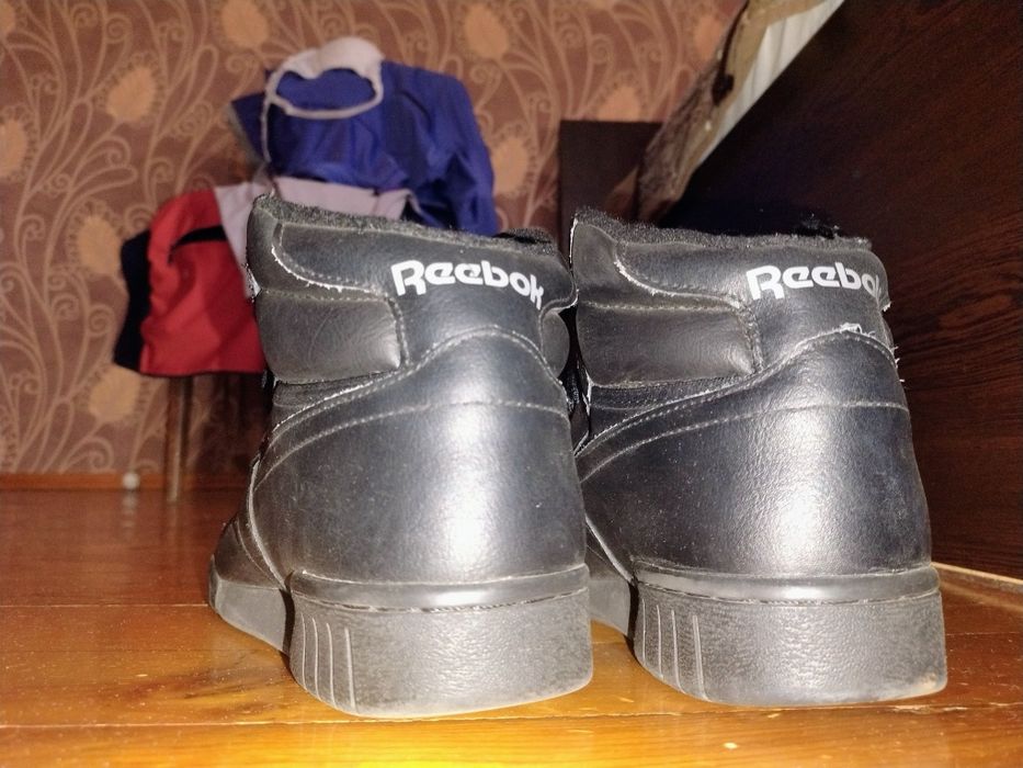 Високи кожени маратонки Reebok Classic / Кожени кецове Reebok с лепенка 40 номер