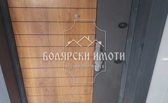 Продава се Тристаен апартамент в Велико Търново, Център - 108 кв.м за 1065 €/кв.м - Снимка #7