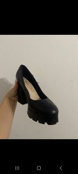 Продам недорого обувь