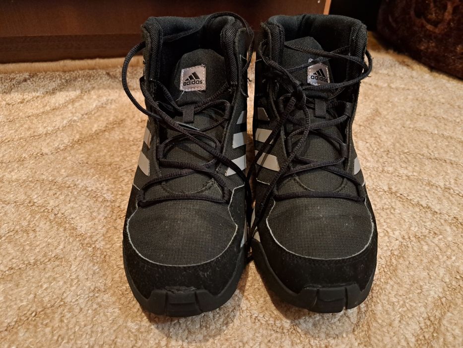 Зимни обувки Adidas