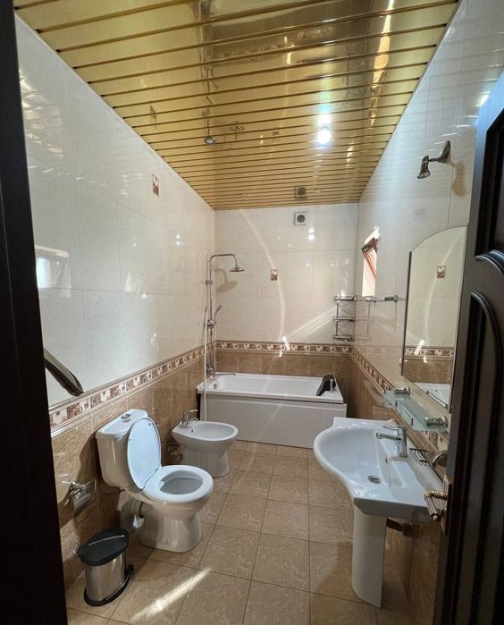 Сдается участок под офис вдоль дороги.Саламатина. Яккасарай