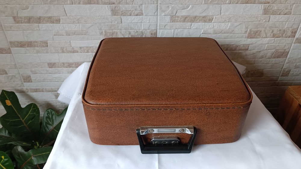 Стара пишеща машина Марица 12 - Made in Bulgaria - 1976г