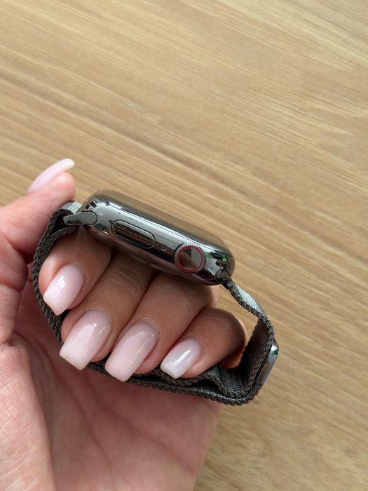 Apple Watch Series 11, 42mm, baterie 97%