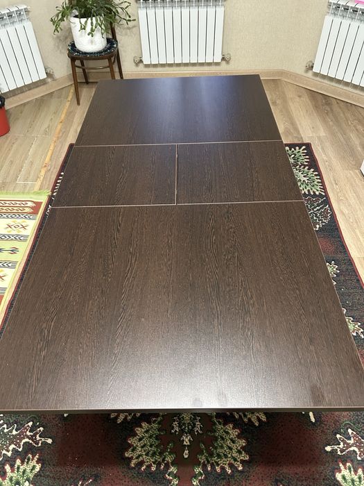 Стол и стулья,кухонные столы