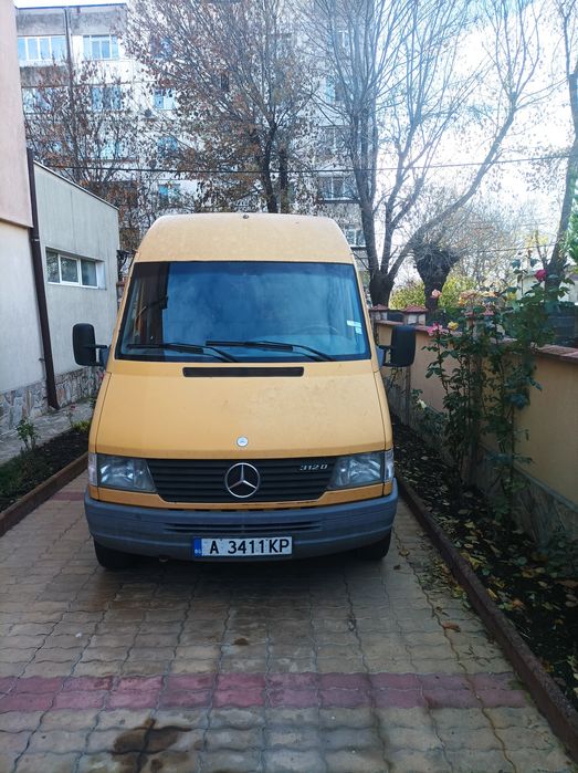 Продавам Спринтер 312
