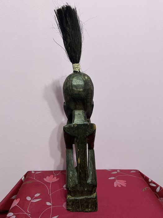 Statuetă tribală africană din lemn