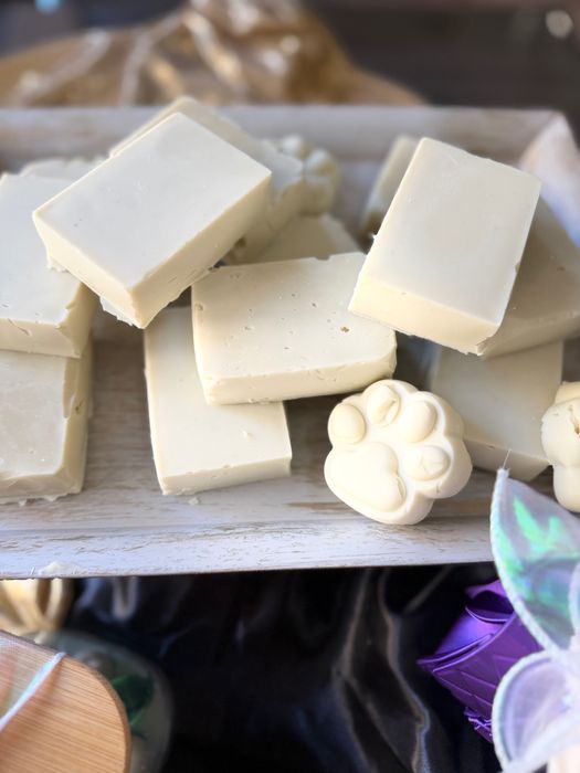 Домашен сапун с розмарин  за подхранване и разтег  на косата