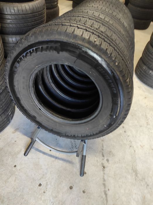 225/75/16 Мишелин