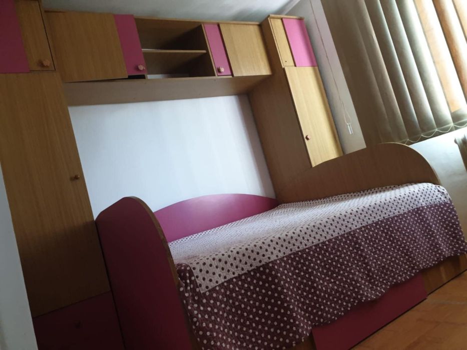 Persoana fizica inchiriez apartament 2 camere decomandate Podul Ros  Emil Racovita