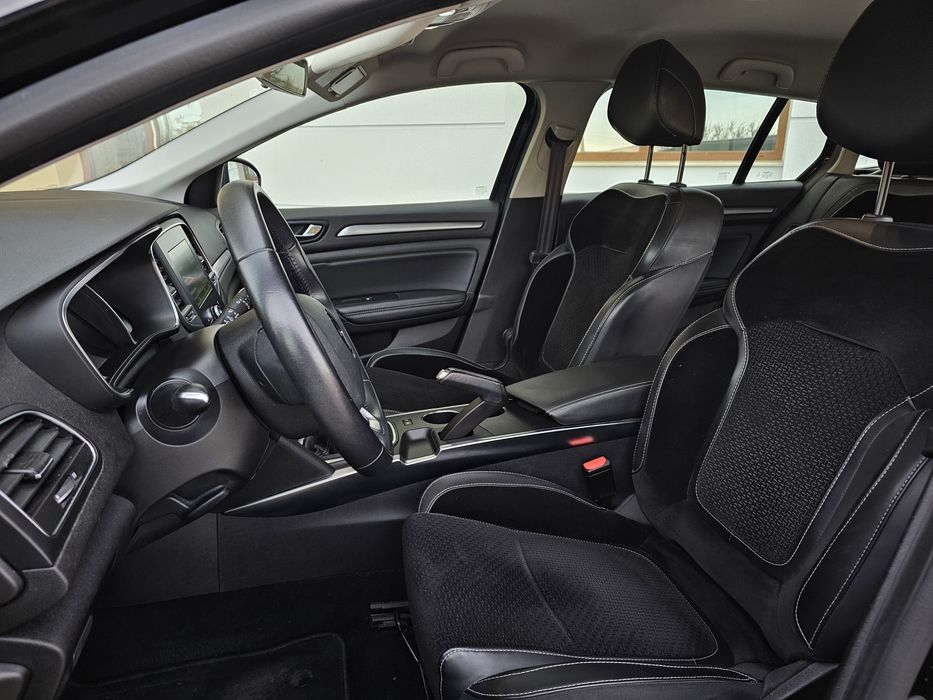 RENAULT MEGANE IV 1.5dci Camera/Key-less/LaneAssist/SideAssist