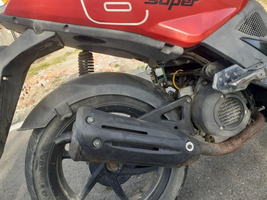 Vând scuter Kymco 8 Super 2t