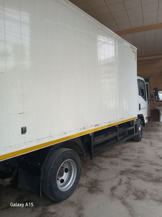 Isuzu sotiladi.  CNG xolati zo‘r.