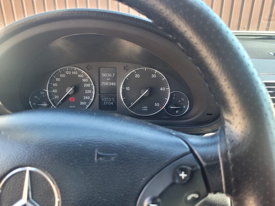 Mercedes-Benz C220 w203 2.2