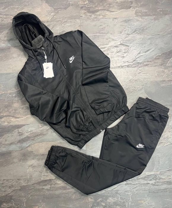 Мъжки спортни екипи Nike