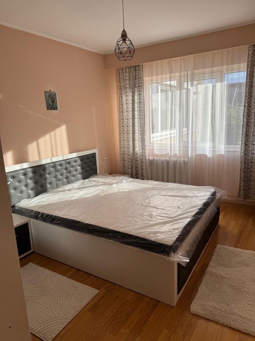 Închiriez apartament 4 camere – 100 mp – Str. Ecaterina Teodoroiu nr. 9