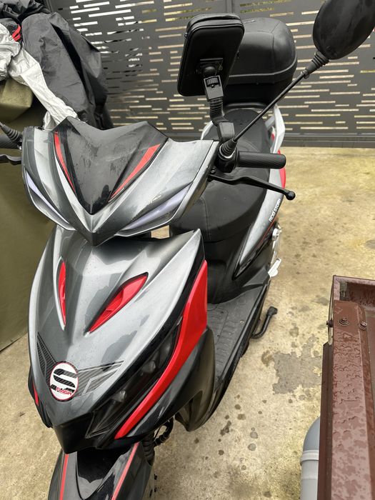 Scuter electric fara permis