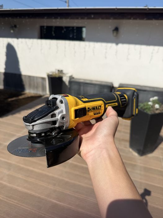 Ъглошлайф dewalt dcg405
