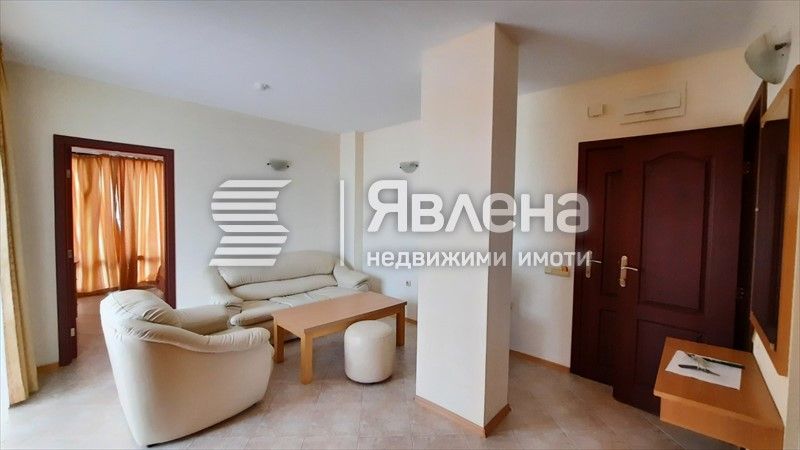 Продава се Тристаен апартамент в к.к. Слънчев бряг - 93 кв.м за 850 €/кв.м - Снимка #2