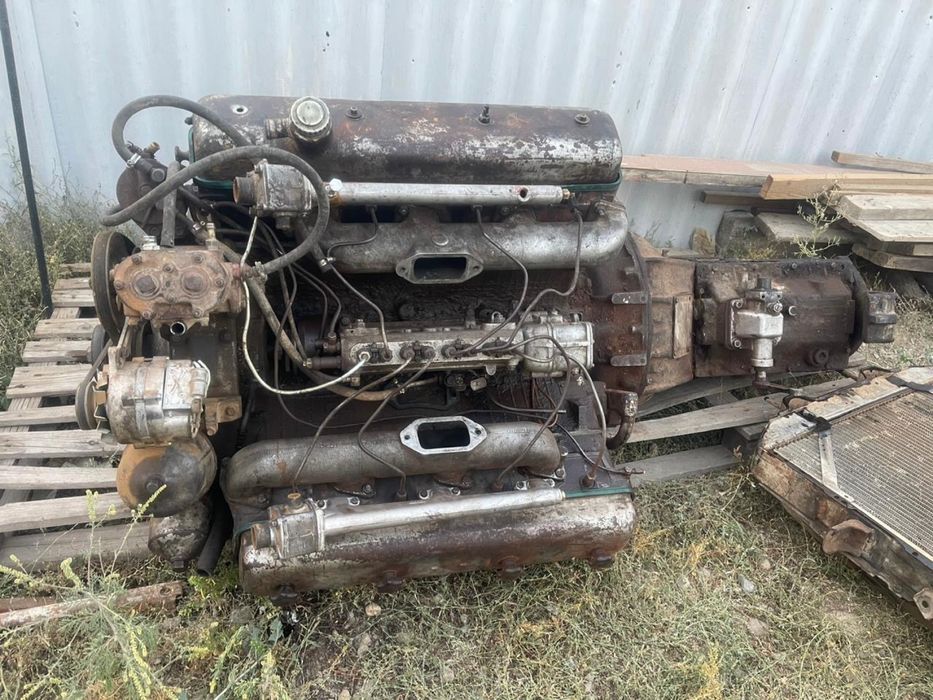 Продам двигатель с коробкой передач (б/у)