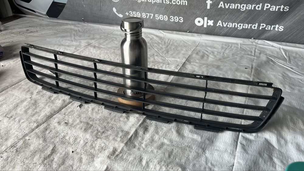 Решетка Toyota Yaris 2006-2012