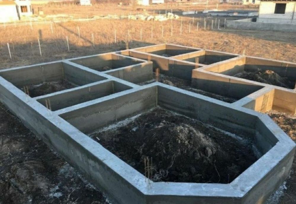 Заливаем фундамент со своей опалубки