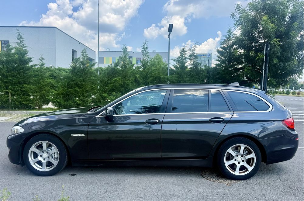 BMW 5 Series 2011 — imagine 5