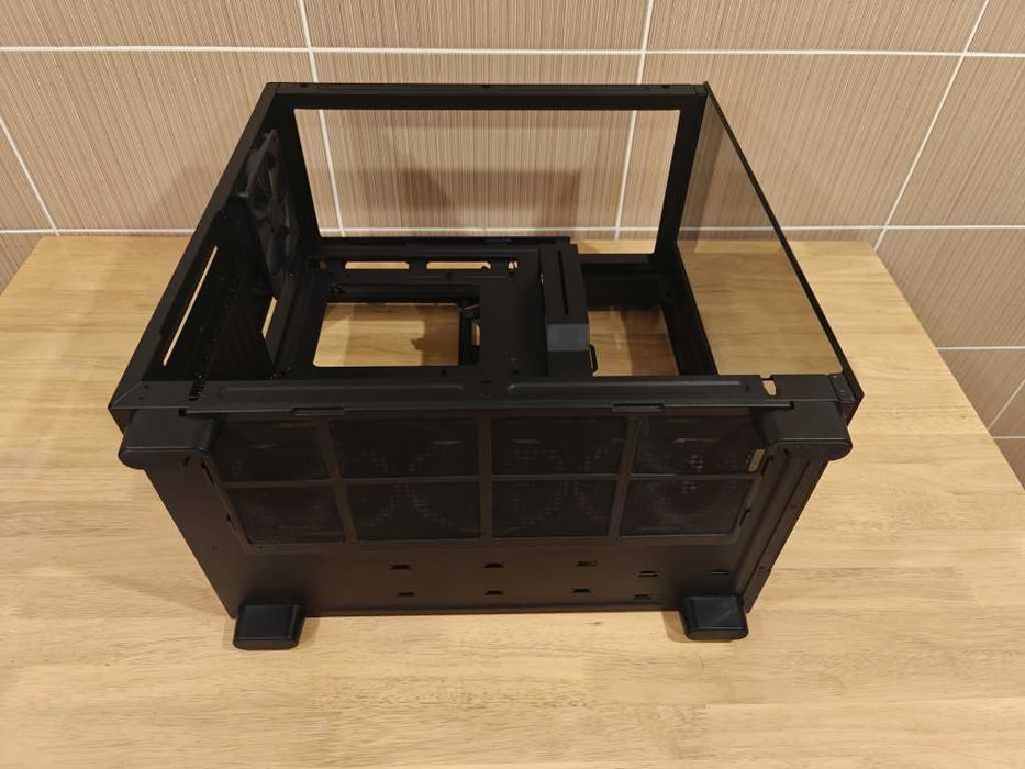 Carcasa Dual Chamber-Acvariu NZXT H9 Elite, ca noua, pachet complet