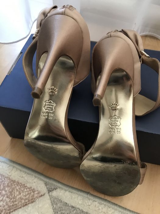 Inuovo, Cosmo Paris чехли и обувки с ток