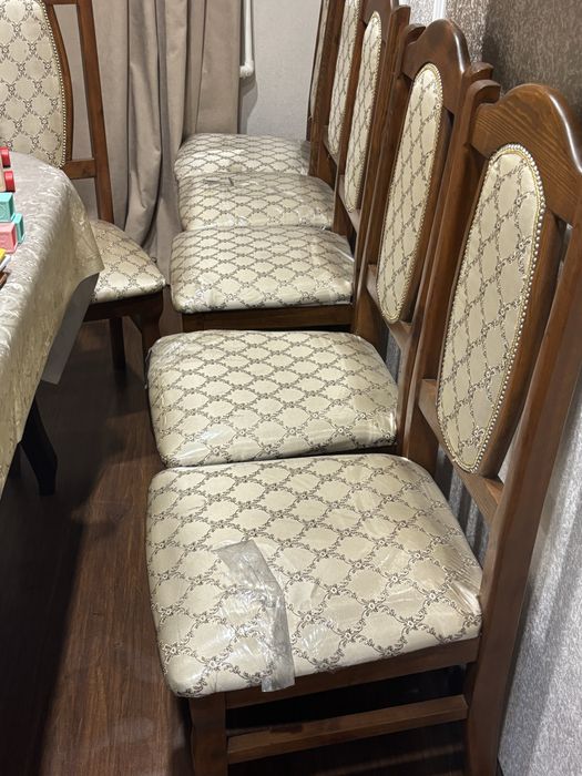 Продам стол со стульями