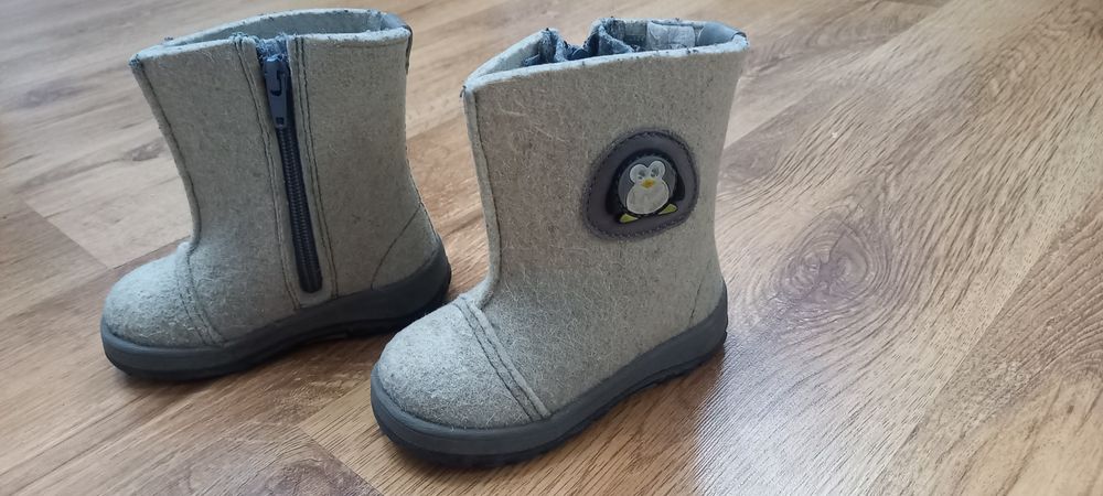 Продаю детский обувь дешево . Бу