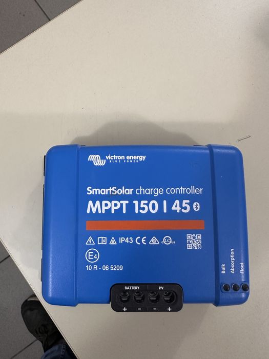Vand Regulator de incarcare MPPT 150V 45A