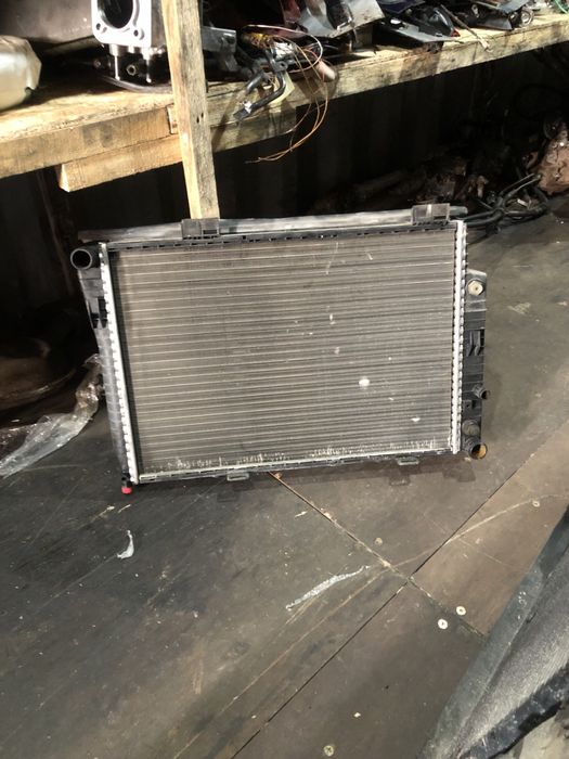 W202 мерседес радиатор охлаждения