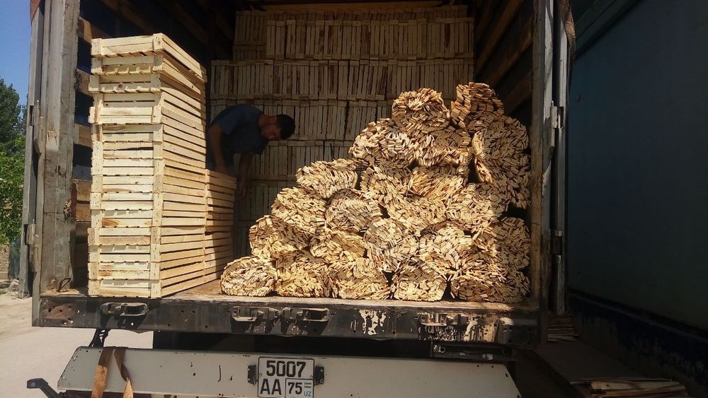 Taxta yashiklar Uzbekistan boylab