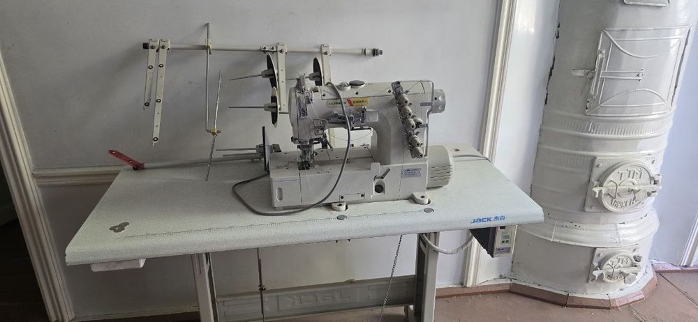 Jack 8568 - sanoat tikuv mashinasi