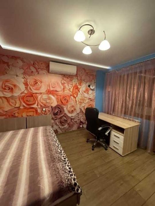 Продава се Тристаен апартамент в София, Връбница 1 - 85 кв.м за 2118 €/кв.м - Снимка #8