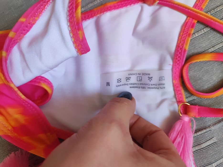 Бански костюм и долнища на бански