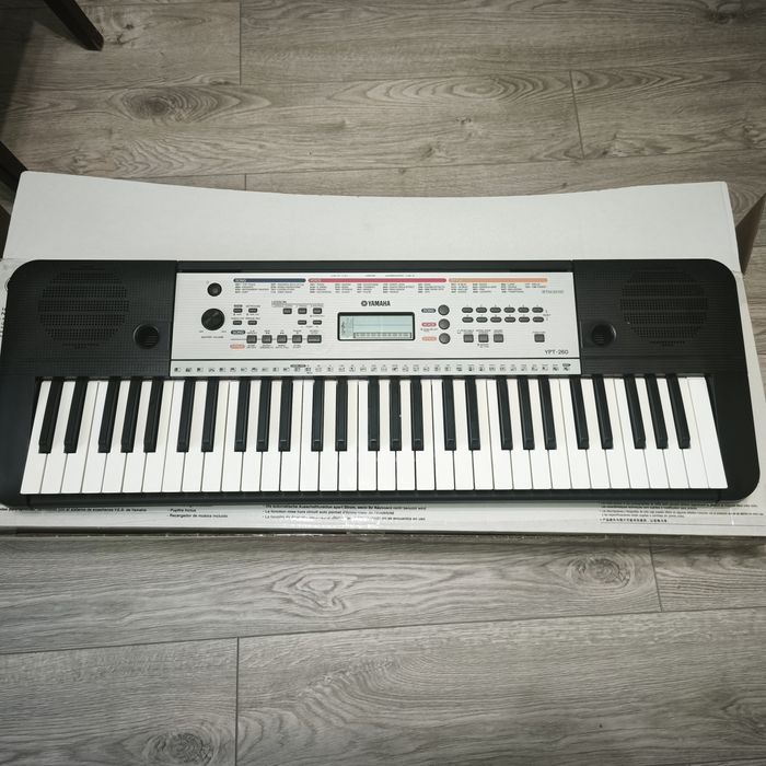 Синтезатор YAMAHA-YPT260