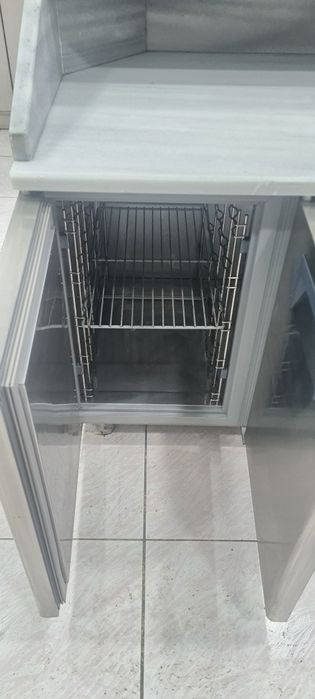 Холодильный стол для пиццы