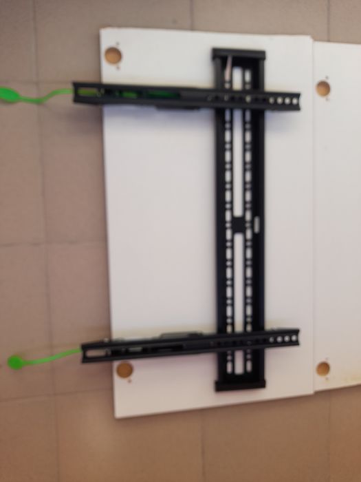 Продаю кронштейны для телевизора  . Есть установка