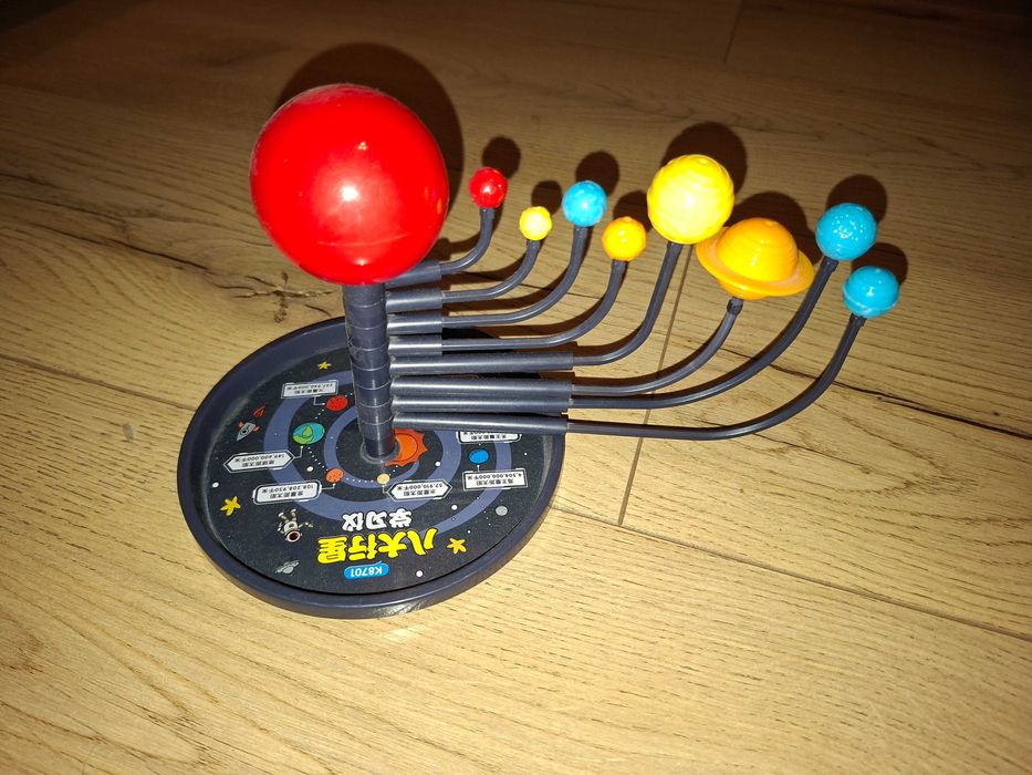 Sistemul solar pentru copii