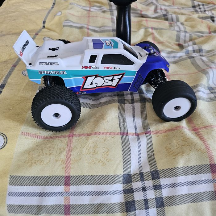 De vânzare Automodel Lois mini t2,0