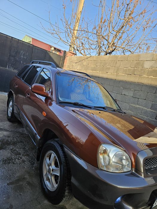 Машина хундай  санта фе