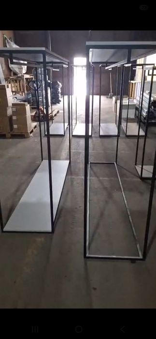 Оборудование для магазина одежды