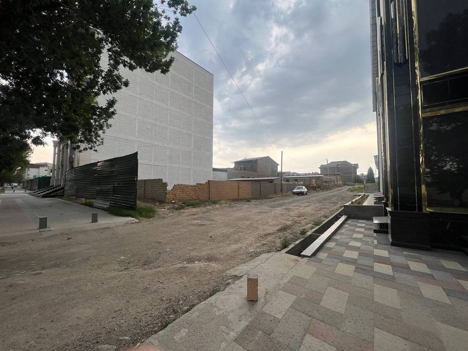 Земельный участок, вдоль дороги, 1-я линия, Американское посольство