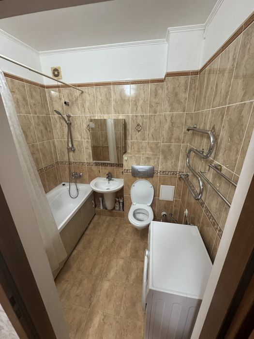 Продается 2-комнатная квартира в центре