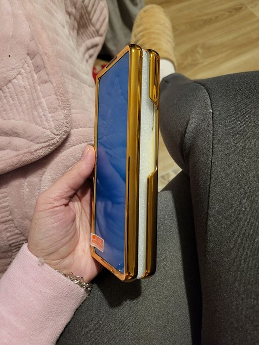 Чисто нов неразбутан кейс / калъф за Samsung Z Fold 4